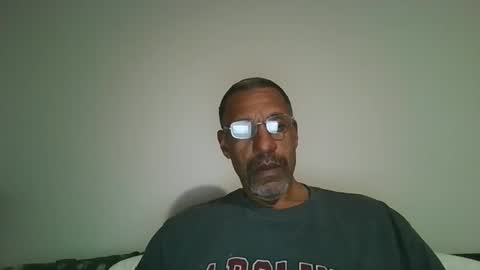 Snapshot of poolguy2496 chatting on 11-17-25, 01:44 poolguy2496 online show from 11-17-25, 01:44