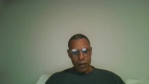 Snapshot of poolguy2496 chatting on 12-15-25, 03:11 poolguy2496 online show from 12-15-25, 03:11