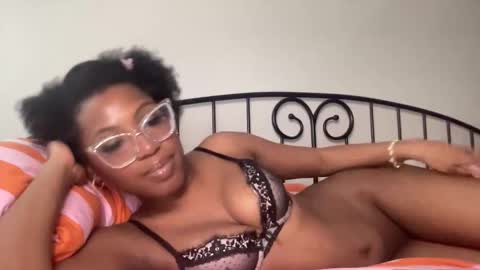 Snapshot of popasprincess chatting on 05-29-26, 05:55 princess online show from 05-29-26, 05:55