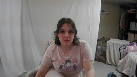 Snapshot of popaspuppy chatting on 01-03-25, 02:10 Puppy online show from 01-03-25, 02:10