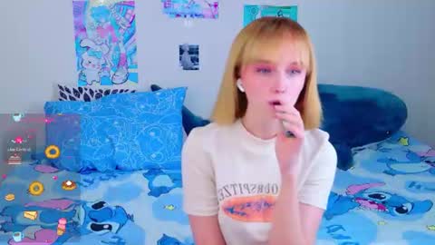 Snapshot of popjenny chatting on 06-28-26, 12:11 Hi Daddy Im Jane online show from 06-28-26, 12:11