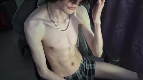 Snapshot of popoul_couple chatting on 04-24-26, 10:56 popoul_couple online show from 04-24-26, 10:56