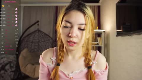 Snapshot of popy_star chatting on 03-05-25, 05:18 Agnes online show from 03-05-25, 05:18