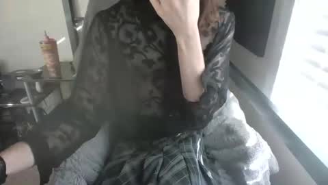 Snapshot of porcelain_tears01 chatting on 10-28-25, 01:47 porcelain_tears01 online show from 10-28-25, 01:47