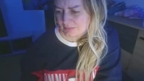 MelissOfficial online show from 02-02-26, 06:06