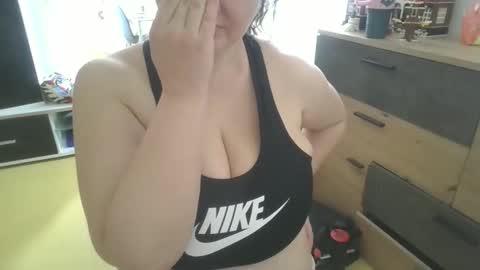 MelissOfficial online show from 05-07-26, 06:52