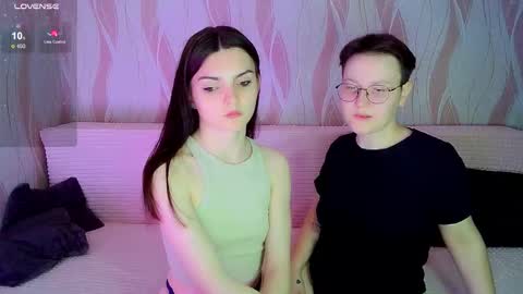 Ana and Tati online show from 10-09-25, 07:34