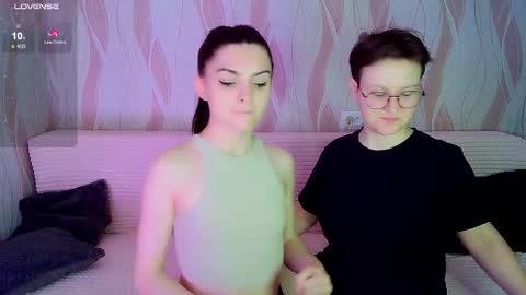 Ana and Tati online show from 10-27-25, 07:18