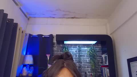 DivaGray online show from 03-04-25, 05:21