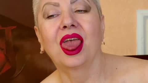 LADY POSH online show from 10-15-25, 08:42