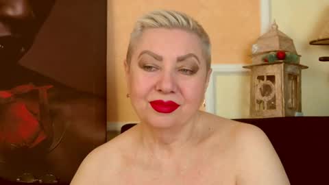 Snapshot of posh_lady chatting on 04-29-26, 07:42 LADY POSH online show from 04-29-26, 07:42