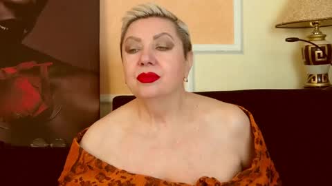 Snapshot of posh_lady chatting on 05-27-26, 07:55 LADY POSH online show from 05-27-26, 07:55