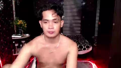Snapshot of posiedon_cums chatting on 11-14-25, 11:53 VEeeAsian online show from 11-14-25, 11:53