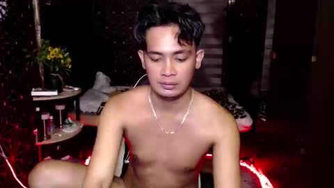 Snapshot of posiedon_cums chatting on 11-19-25, 04:18 VEeeAsian online show from 11-19-25, 04:18