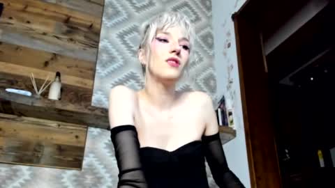 Snapshot of positivevibess chatting on 02-18-25, 09:42 positivevibess online show from 02-18-25, 09:42