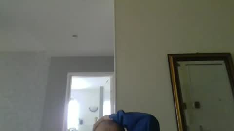 Snapshot of pourquoi_toi chatting on 09-13-25, 10:59 pourquoi_toi online show from 09-13-25, 10:59