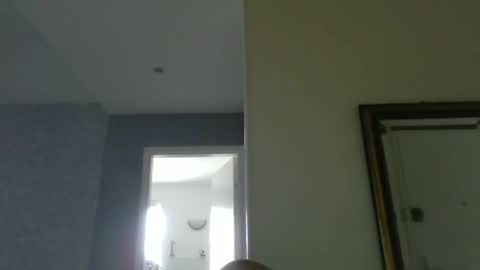 Snapshot of pourquoi_toi chatting on 09-16-25, 04:19 pourquoi_toi online show from 09-16-25, 04:19