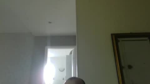 Snapshot of pourquoi_toi chatting on 09-29-25, 09:36 pourquoi_toi online show from 09-29-25, 09:36