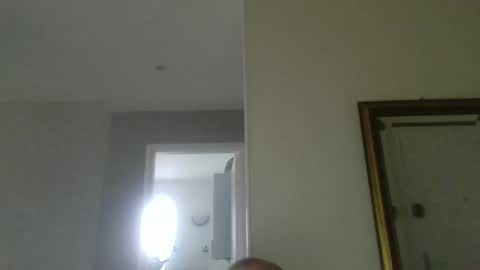 Snapshot of pourquoi_toi chatting on 10-13-25, 07:19 pourquoi_toi online show from 10-13-25, 07:19