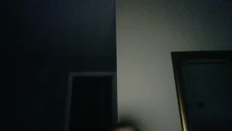 Snapshot of pourquoi_toi chatting on 10-15-25, 02:22 pourquoi_toi online show from 10-15-25, 02:22