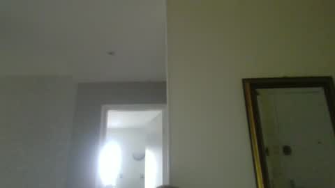 Snapshot of pourquoi_toi chatting on 10-15-25, 02:50 pourquoi_toi online show from 10-15-25, 02:50