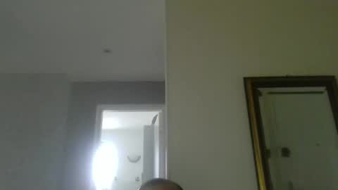 Snapshot of pourquoi_toi chatting on 10-16-25, 03:24 pourquoi_toi online show from 10-16-25, 03:24