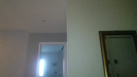 Snapshot of pourquoi_toi chatting on 10-17-25, 04:42 pourquoi_toi online show from 10-17-25, 04:42