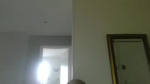 Snapshot of pourquoi_toi chatting on 10-19-25, 03:23 pourquoi_toi online show from 10-19-25, 03:23