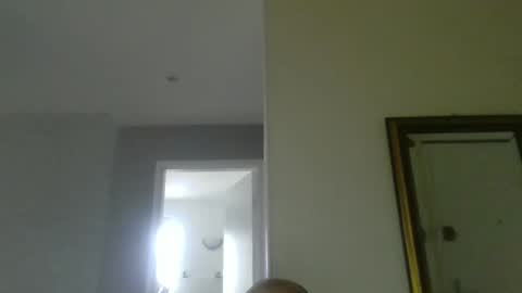 Snapshot of pourquoi_toi chatting on 10-20-25, 03:23 pourquoi_toi online show from 10-20-25, 03:23