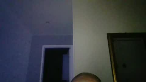 Snapshot of pourquoi_toi chatting on 10-22-25, 06:18 pourquoi_toi online show from 10-22-25, 06:18