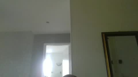 Snapshot of pourquoi_toi chatting on 10-29-25, 09:33 pourquoi_toi online show from 10-29-25, 09:33