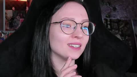 Robyn online show from 05-19-26, 04:02