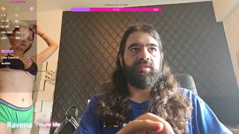 Snapshot of powercouplemix chatting on 01-17-25, 07:05 Ravena Rozz online show from 01-17-25, 07:05