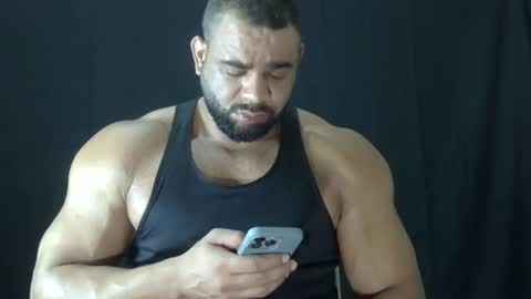 Snapshot of powerdmuscle chatting on 05-03-26, 12:16 powerdmuscle online show from 05-03-26, 12:16