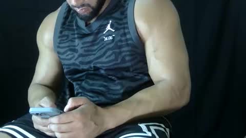 Snapshot of powerdmuscle chatting on 05-09-26, 11:21 powerdmuscle online show from 05-09-26, 11:21