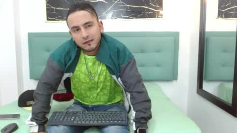 Snapshot of powerlustx chatting on 04-24-26, 03:53 online show from 04-24-26, 03:53