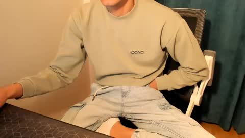 alex online show from 11-26-25, 09:21