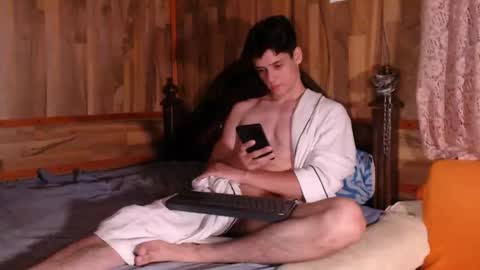 Snapshot of powertwinky chatting on 12-17-24, 10:32 chris independent online show from 12-17-24, 10:32