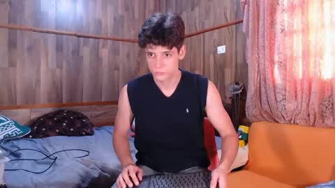 Snapshot of powertwinky chatting on 12-25-24, 09:33 chris independent online show from 12-25-24, 09:33