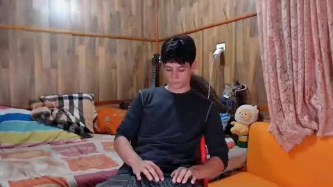 Snapshot of powertwinky chatting on 02-07-25, 10:09 chris independent online show from 02-07-25, 10:09