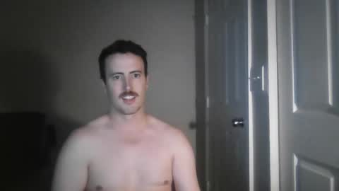 Snapshot of pphoto_95 chatting on 02-16-26, 02:51 Redd online show from 02-16-26, 02:51