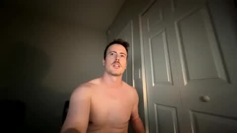 Snapshot of pphoto_95 chatting on 02-23-26, 02:31 Redd online show from 02-23-26, 02:31