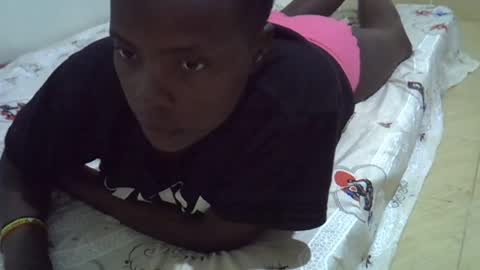 Snapshot of precious_nesh chatting on 07-19-26, 06:17 precious_nesh online show from 07-19-26, 06:17