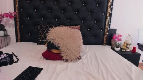 Snapshot of preciousailly chatting on 03-27-26, 08:26 Ailyn online show from 03-27-26, 08:26