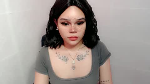 Snapshot of preciousangel69xxx chatting on 12-06-24, 01:11 MAXXINE online show from 12-06-24, 01:11