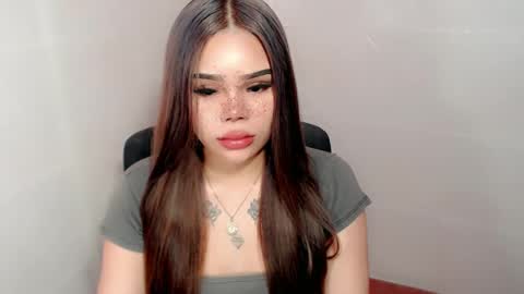 Snapshot of preciousangel69xxx chatting on 02-05-25, 09:25 MAXXINE online show from 02-05-25, 09:25