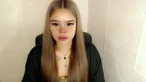 Snapshot of preciousangel69xxx chatting on 02-20-25, 11:32 MAXXINE online show from 02-20-25, 11:32