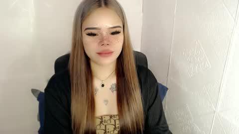 Snapshot of preciousangel69xxx chatting on 02-21-25, 08:07 MAXXINE online show from 02-21-25, 08:07