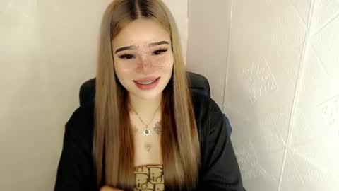 Snapshot of preciousangel69xxx chatting on 03-04-25, 12:29 MAXXINE online show from 03-04-25, 12:29