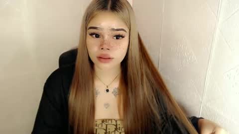 Snapshot of preciousangel69xxx chatting on 03-09-25, 07:34 MAXXINE online show from 03-09-25, 07:34